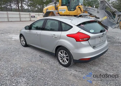 2015 Ford Focus Se z USA, uszkodzony, nr VIN 1FADP3K29FL281791